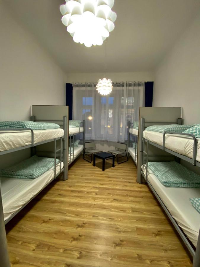 Sky Hostel Краків Екстер'єр фото